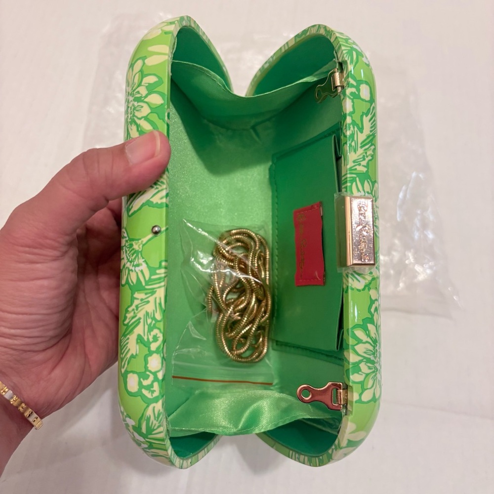 Lilly Pulitzer Lime Green Floral clutch - Picture 3 of 5